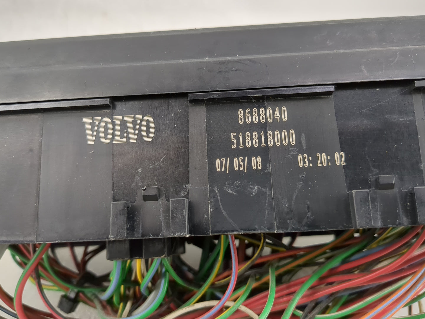 2008-2010 Volvo S40 Fusebox Fuse Box Panel Relay Module P/N:518818000 8688040 Fits Fits 2008 2009 2010 OEM Used Auto Parts -
