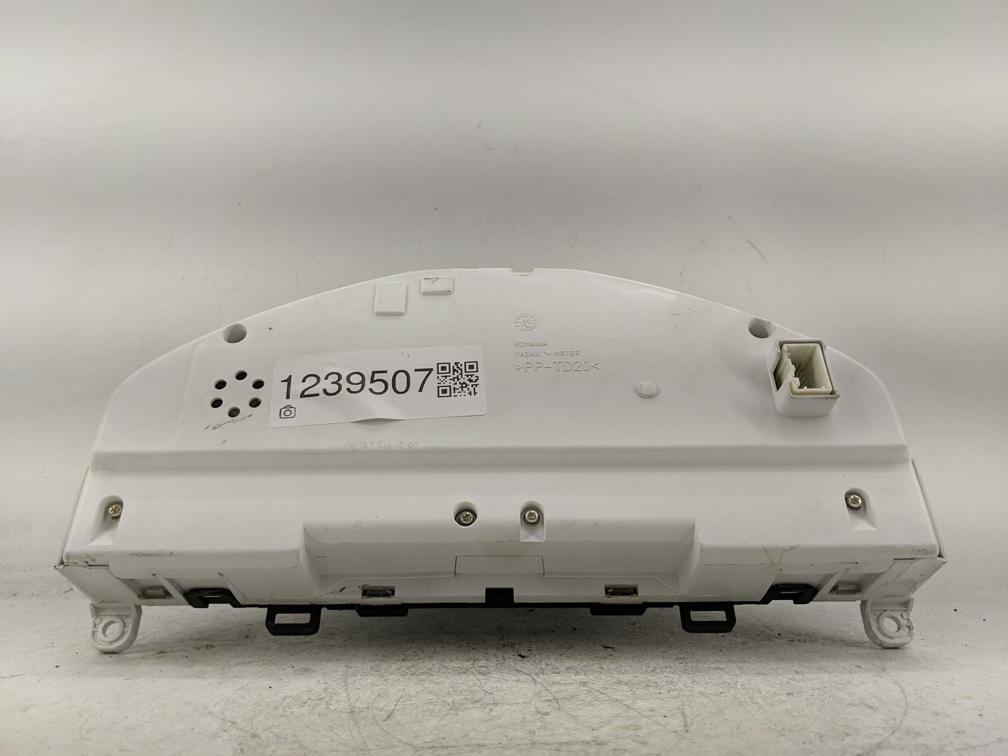 2008 Volvo S80 Instrument Cluster Speedometer Gauges Fits OEM Used Auto Parts - Oemusedautoparts1.com
