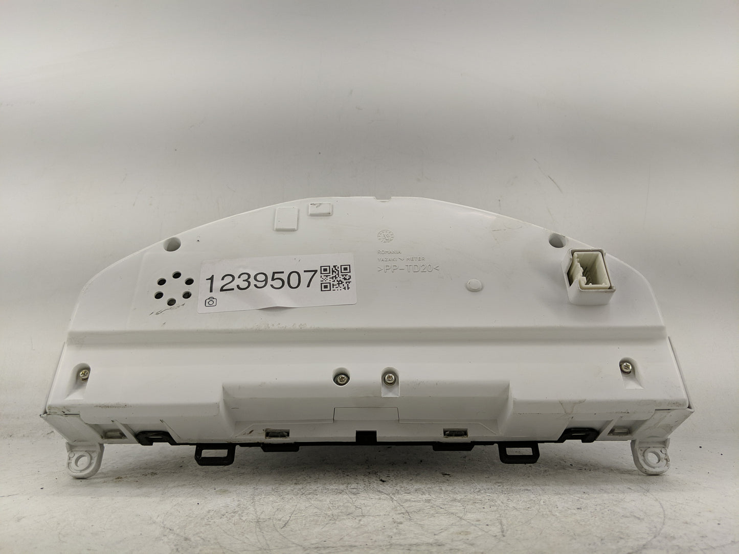 2008 Volvo S80 Instrument Cluster Speedometer Gauges Fits OEM Used Auto Parts - Oemusedautoparts1.com