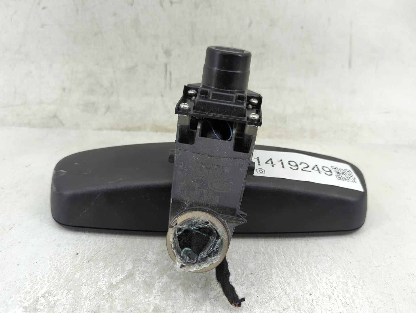 2007-2011 Volvo S80 Interior Rear View Mirror Replacement OEM P/N:E11015891 Fits Fits 2007 2008 2009 2010 2011 OEM Used Auto