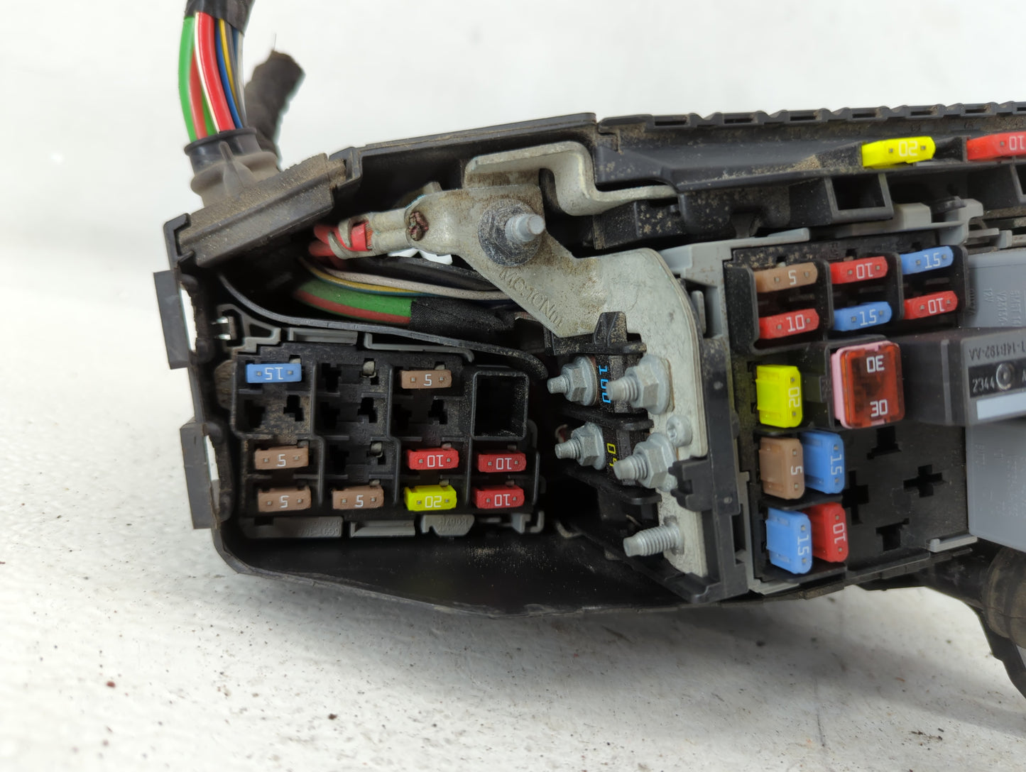 2011-2012 Volvo S80 Fusebox Fuse Box Panel Relay Module P/N:6G9T-14A067-0A Fits Fits 2011 2012 2013 2014 OEM Used Auto Parts
