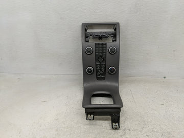Volvo V40 Radio Control Panel - Oemusedautoparts1.com