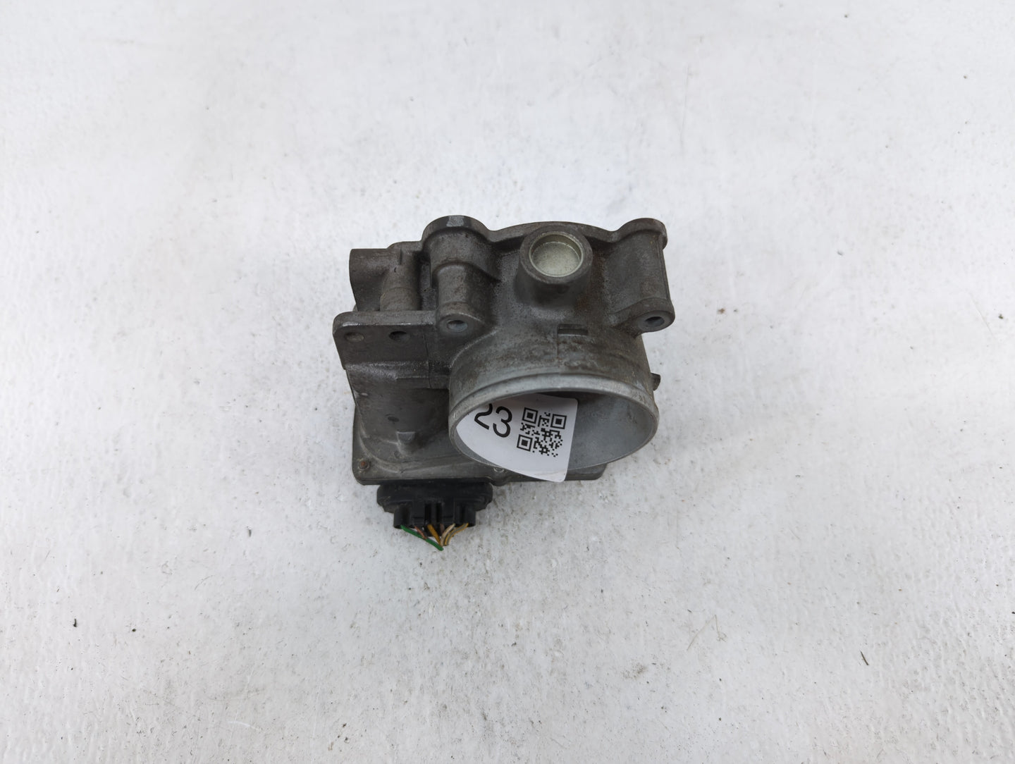 2008 Volvo V40 Throttle Body P/N:11L18 0543 8677694 Fits Fits 2004 2005 2006 2007 2009 2010 OEM Used Auto Parts - Oemusedaut