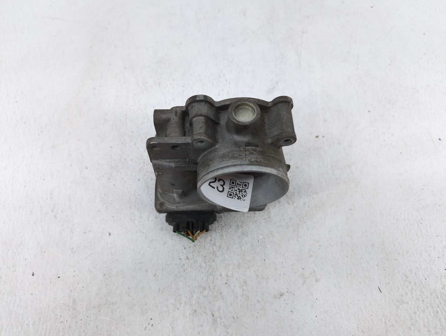 2008 Volvo V40 Throttle Body P/N:11L18 0543 8677694 Fits Fits 2004 2005 2006 2007 2009 2010 OEM Used Auto Parts - Oemusedaut