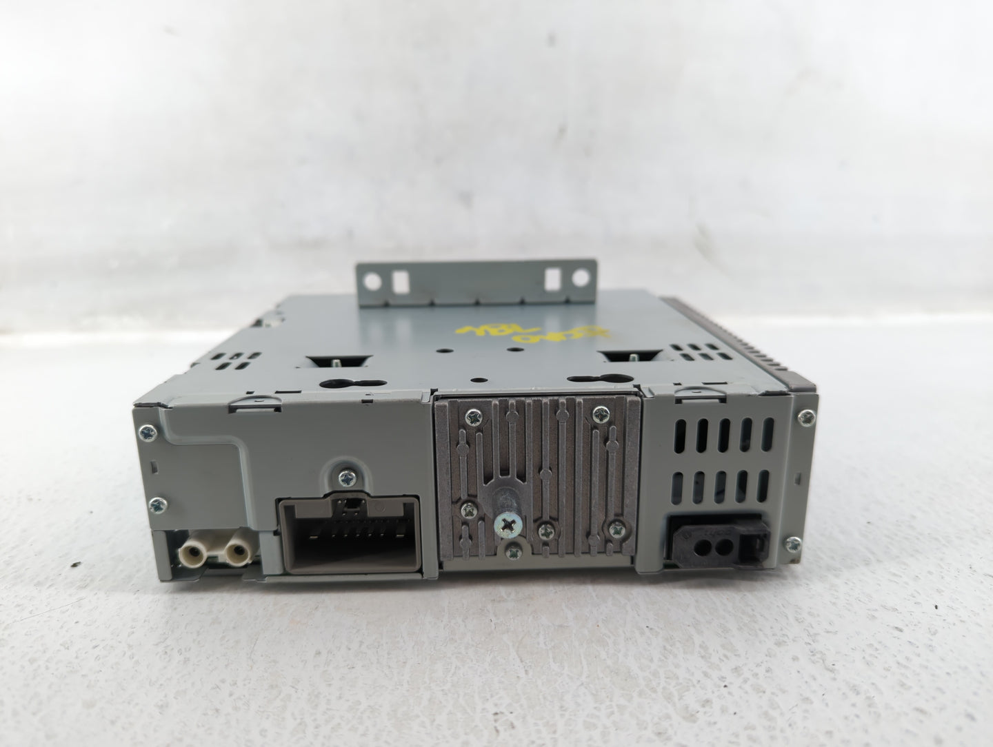 2008 Volvo V40 Radio AM FM Cd Player Receiver Replacement P/N:31260527 Fits Fits 2007 2009 2010 OEM Used Auto Parts - Oemuse