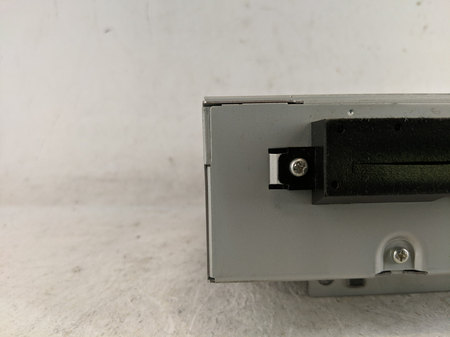 2007-2009 Volvo V50 Radio AM FM Cd Player Receiver Replacement P/N:96170-B2090CA Fits Fits 2007 2008 2009 2010 OEM Used Auto