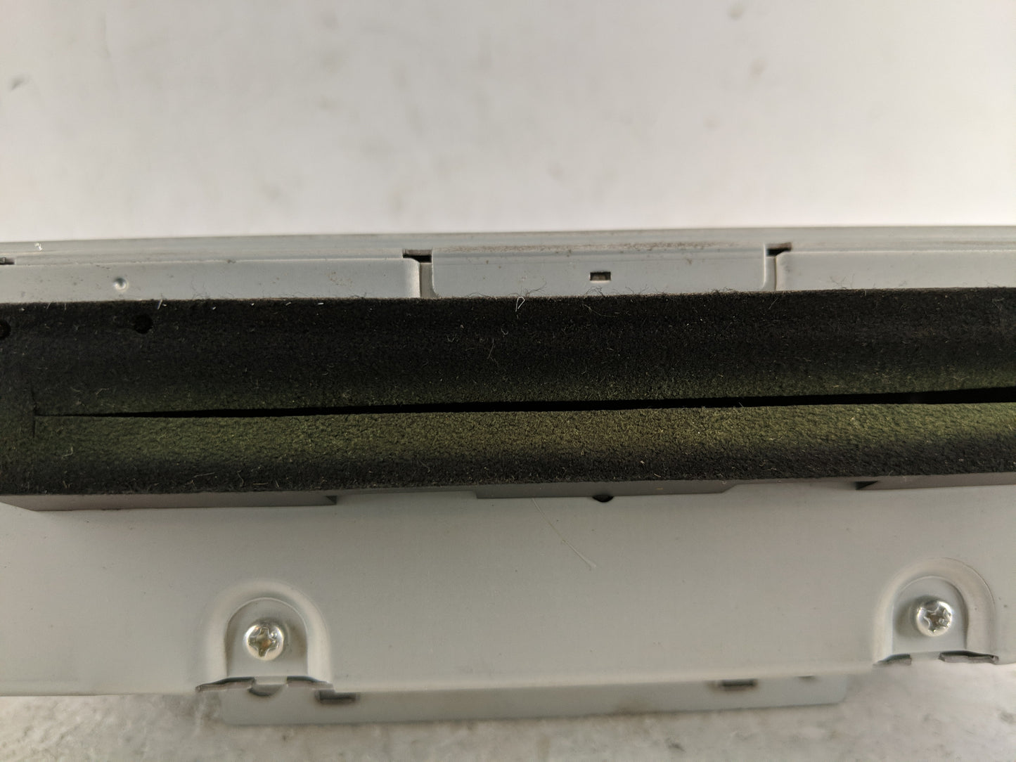 2007-2009 Volvo V50 Radio AM FM Cd Player Receiver Replacement P/N:96170-B2090CA Fits Fits 2007 2008 2009 2010 OEM Used Auto