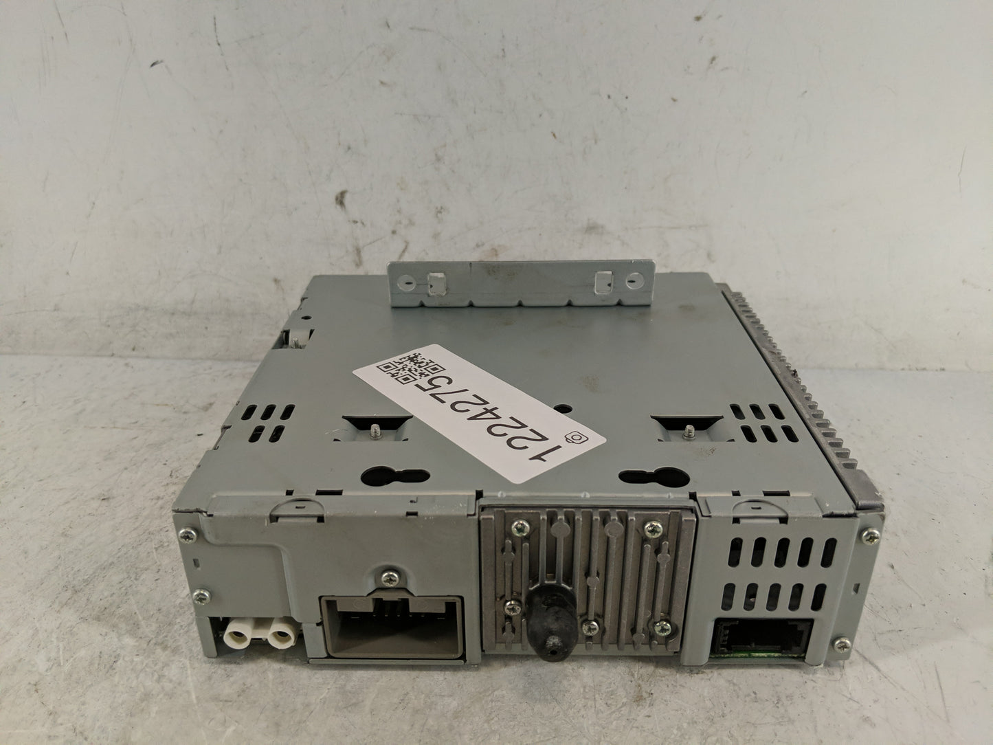 2007-2009 Volvo V50 Radio AM FM Cd Player Receiver Replacement P/N:96170-B2090CA Fits Fits 2007 2008 2009 2010 OEM Used Auto