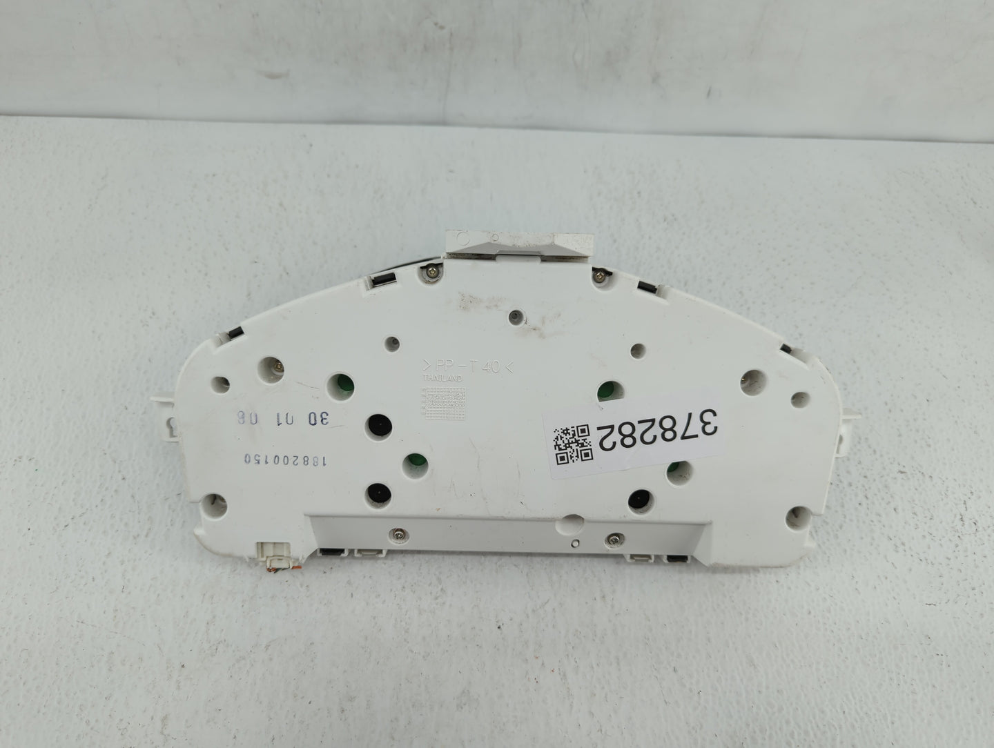 2008 Volvo V50 Instrument Cluster Speedometer Gauges P/N:30765312 31254777 Fits Fits 2009 2010 OEM Used Auto Parts - Oemused