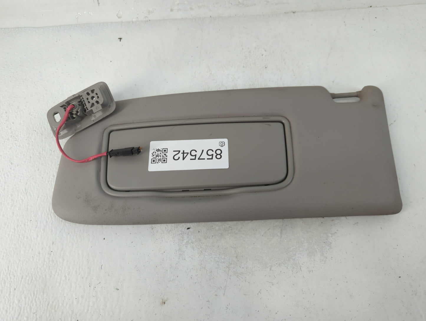 2008 Volvo V50 Sun Visor Shade Replacement Driver Left Mirror Fits OEM Used Auto Parts - Oemusedautoparts1.com