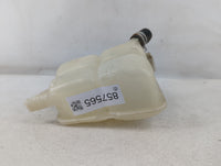 2005-2011 Volvo V50 Radiator Coolant Overflow Expansion Tank Bottle - Oemusedautoparts1.com