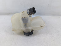 2005-2011 Volvo V50 Radiator Coolant Overflow Expansion Tank Bottle - Oemusedautoparts1.com