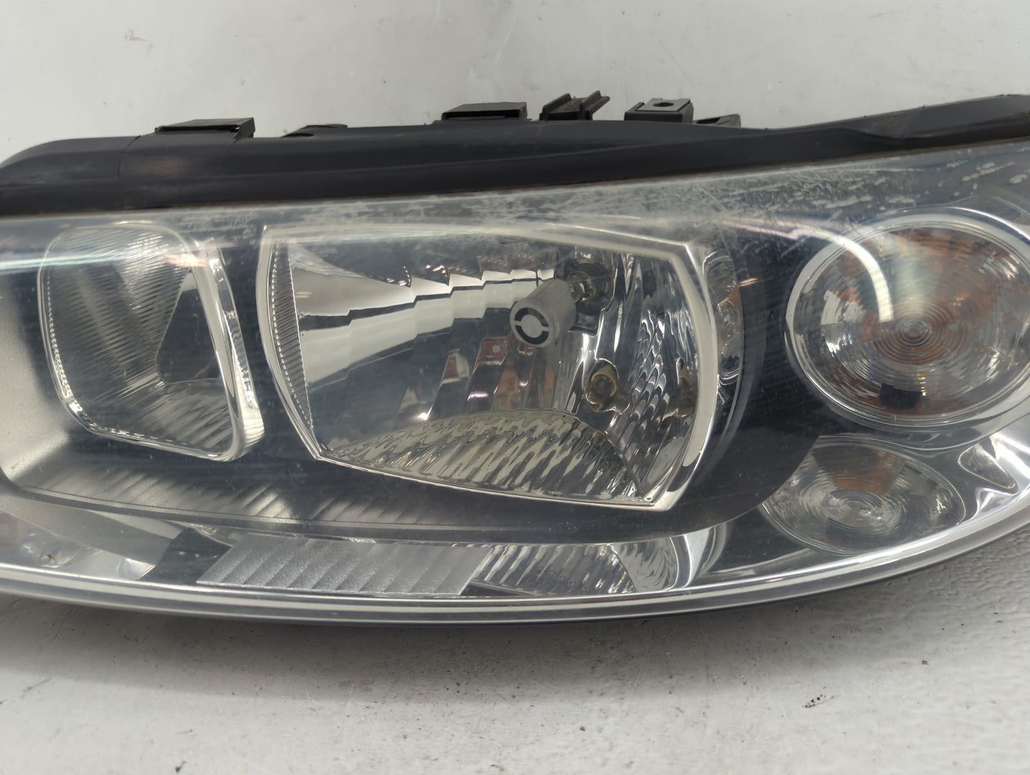 Volvo V60 Driver Left Oem Head Light Headlight Lamp - Oemusedautoparts1.com