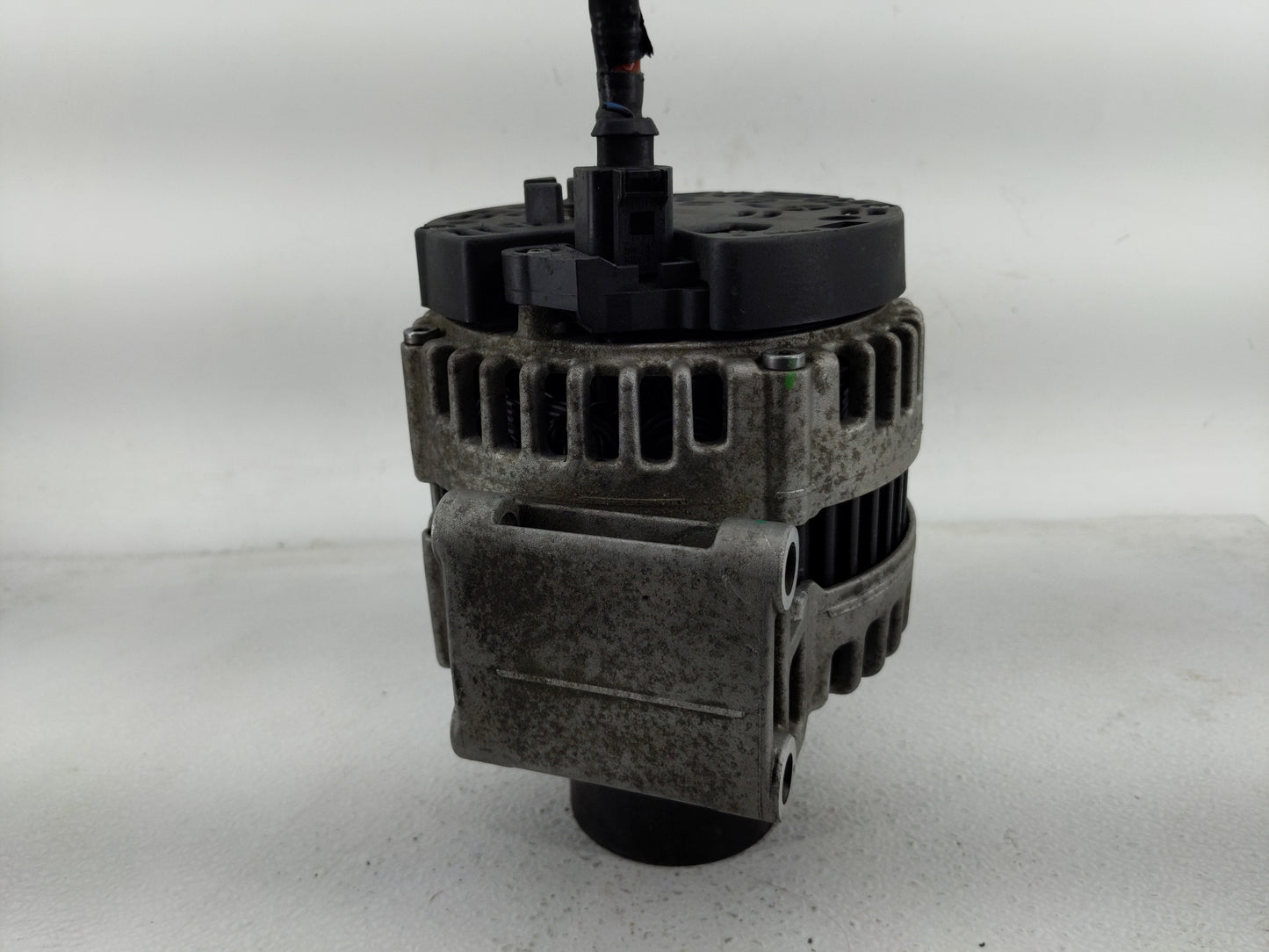 2008-2010 Volvo V70 Alternator Replacement Generator Charging Assembly Engine OEM P/N:6G9N-10300-MA Fits OEM Used Auto Parts