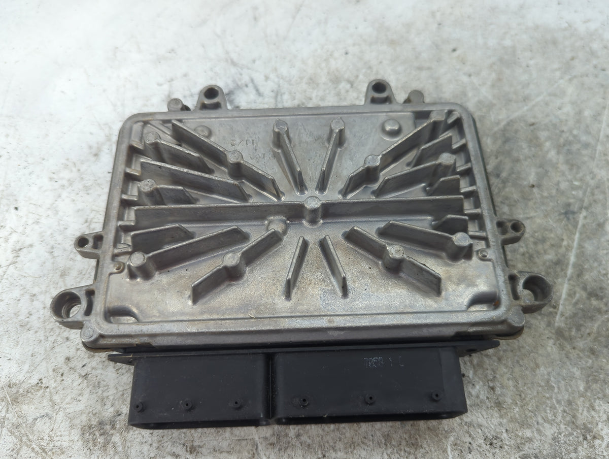 2008 Volvo V70 PCM Engine Control Computer ECU ECM PCU OEM P/N:151959596 8613371078 Fits 2006 2007 2009 2010 2011 2012 2013 