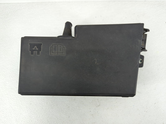 2005-2009 Volvo V70 Fusebox Fuse Box Panel Relay Module P/N:51881800 Fits Fits 2005 2006 2007 2008 2009 OEM Used Auto Parts 