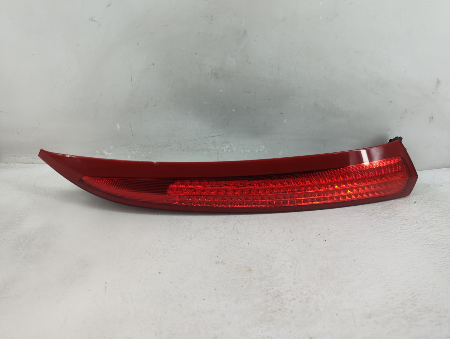 2007-2014 Volvo Xc90 Tail Light Assembly Passenger Right OEM P/N:162656 Fits Fits 2007 2008 2009 2010 2011 2012 2013 2014 OE