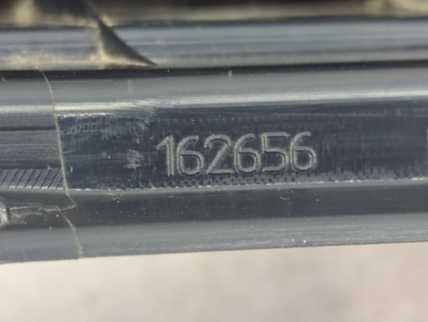 2007-2014 Volvo Xc90 Tail Light Assembly Passenger Right OEM P/N:162656 Fits Fits 2007 2008 2009 2010 2011 2012 2013 2014 OE
