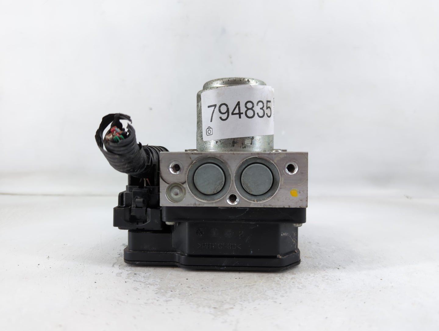 2009 Acura Ilx ABS Pump Control Module Replacement P/N:KC5D 6B26D 0869 7SB1K Fits OEM Used Auto Parts - Oemusedautoparts1.co