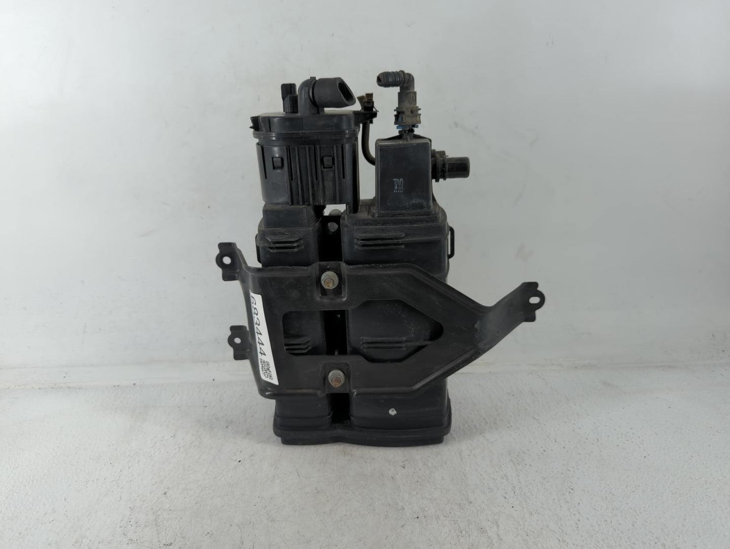 2009 Acura Mdx Fuel Vapor Charcoal Canister - Oemusedautoparts1.com