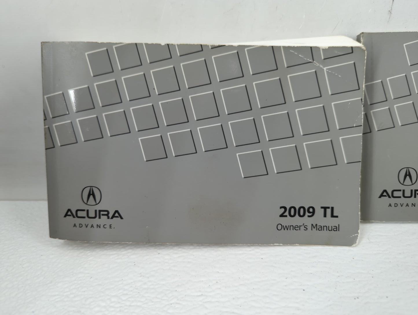 2009 Acura Tl Owners Manual Book Guide P/N:31TK4600 00X31-TK4-6001 OEM Used Auto Parts - Oemusedautoparts1.com