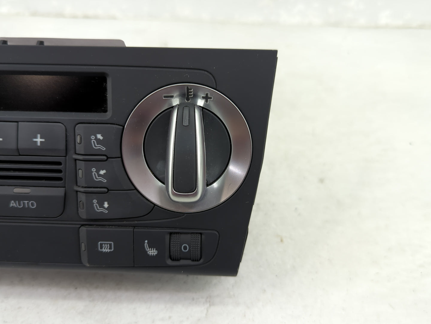 2009 Audi A3 Climate Control Module Temperature AC/Heater Replacement P/N:8P0820043BH A2C53301900 Fits OEM Used Auto Parts -