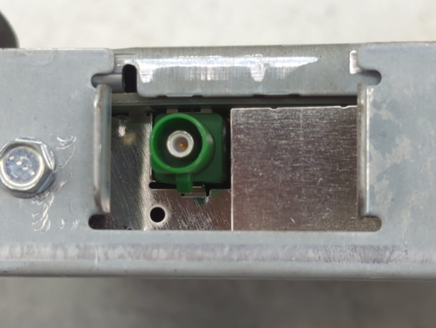 2009 Audi A3 Radio AM FM Cd Player Receiver Replacement P/N:8E0035593M 28107969 Fits OEM Used Auto Parts - Oemusedautoparts1