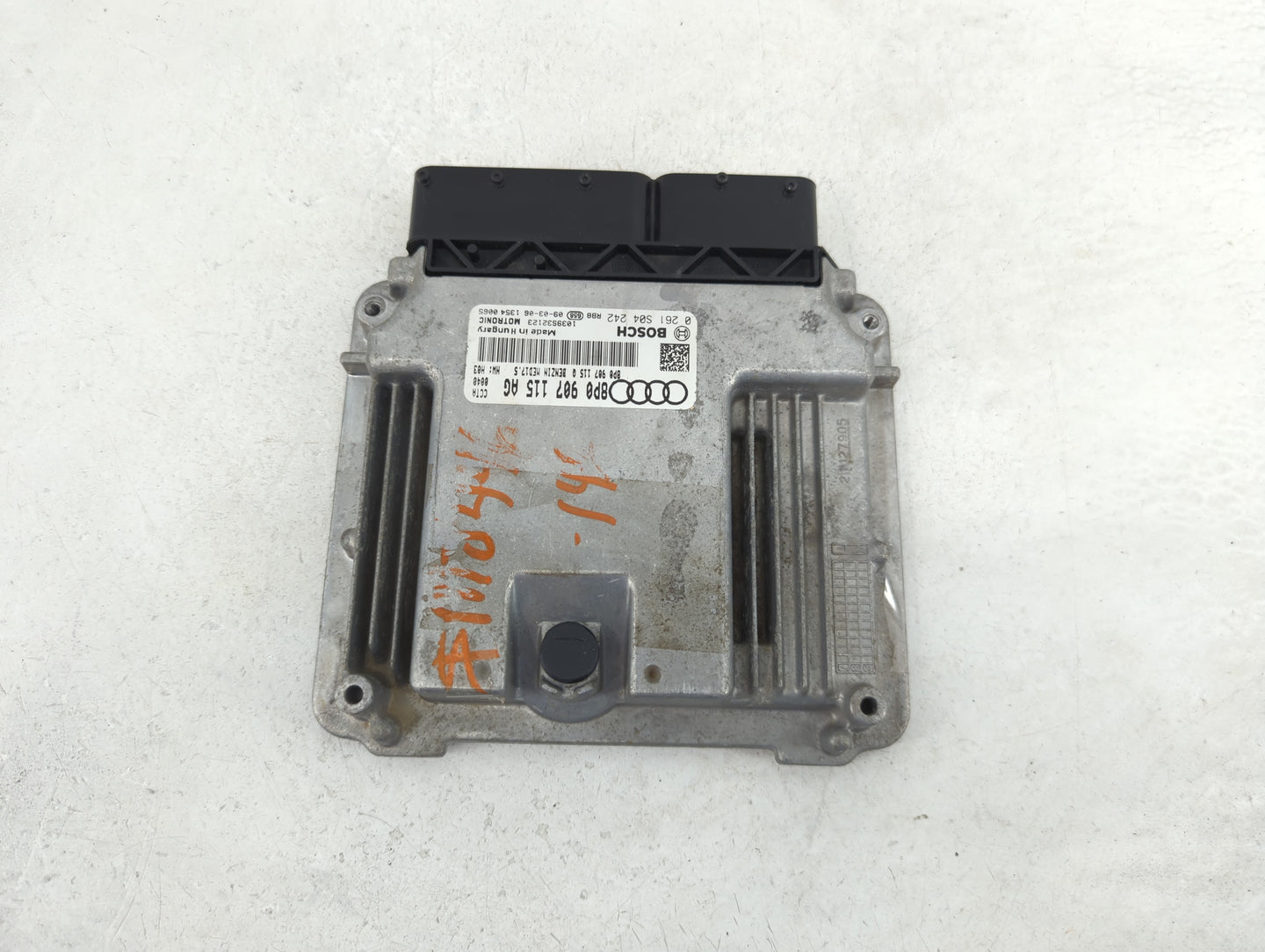 2009 Audi A3 PCM Engine Control Computer ECU ECM PCU OEM P/N:8P0 907 115 AG 0 261 S04 242 Fits OEM Used Auto Parts - Oemused