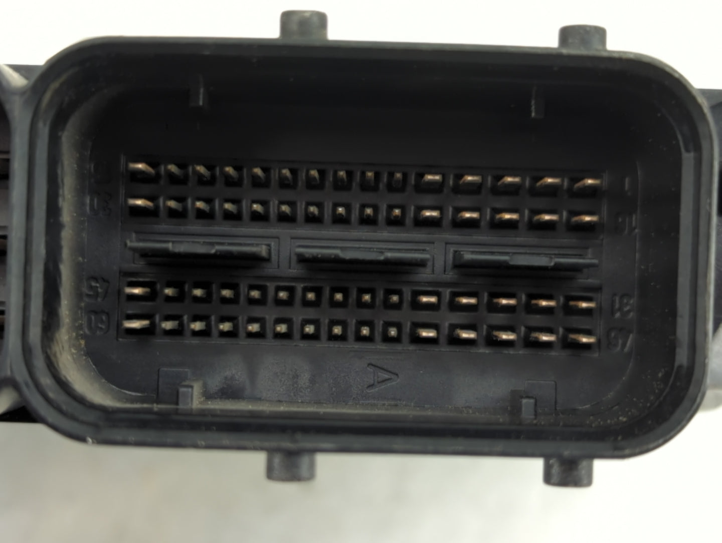 2009 Audi A3 PCM Engine Control Computer ECU ECM PCU OEM P/N:8P0 907 115 AG 0 261 S04 242 Fits OEM Used Auto Parts - Oemused