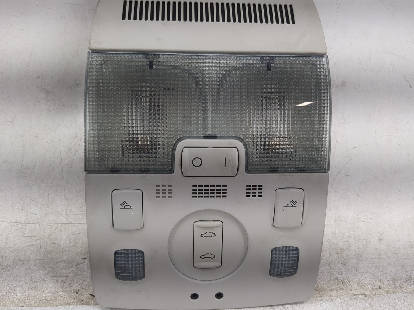 2009 Audi A3 Overhead Roof Console - Oemusedautoparts1.com