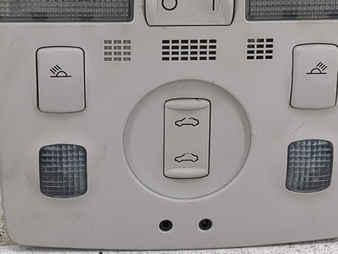 2009 Audi A3 Overhead Roof Console - Oemusedautoparts1.com