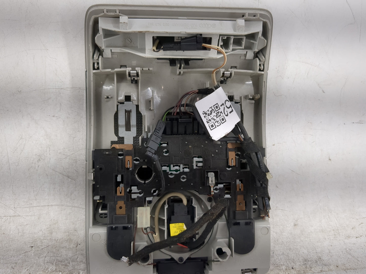 2009 Audi A3 Overhead Roof Console - Oemusedautoparts1.com