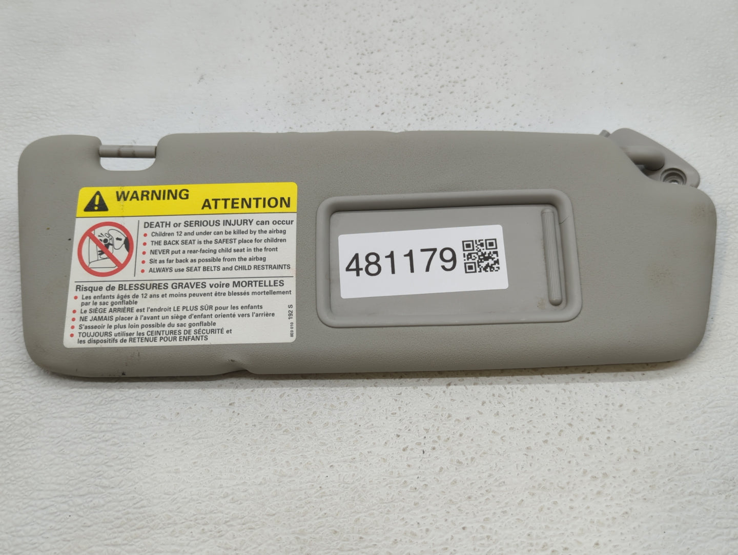 2009 Audi A3 Sun Visor Shade Replacement Passenger Right Mirror Fits OEM Used Auto Parts - Oemusedautoparts1.com