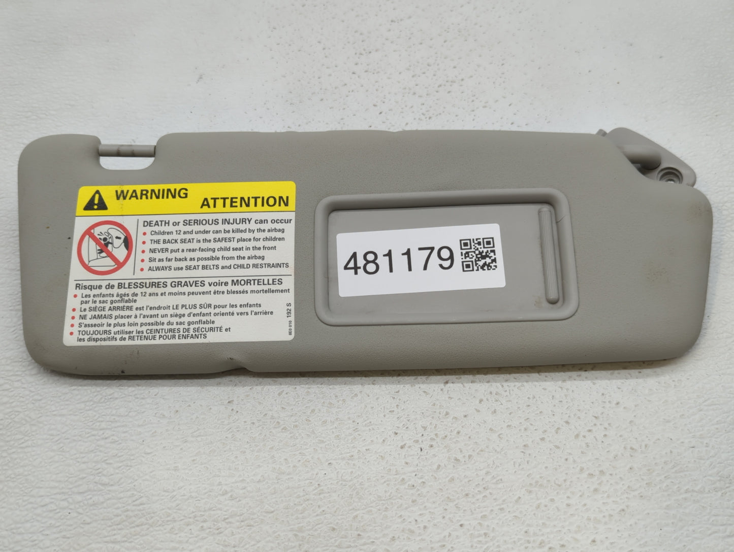 2009 Audi A3 Sun Visor Shade Replacement Passenger Right Mirror Fits OEM Used Auto Parts - Oemusedautoparts1.com
