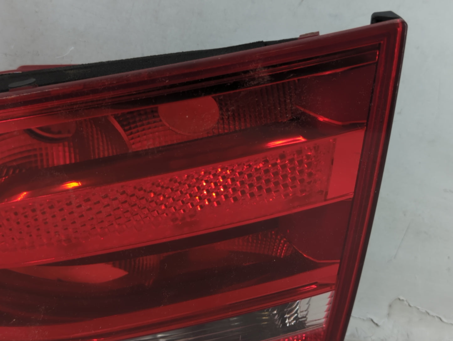 2009-2012 Audi A4 Tail Light Assembly Passenger Right OEM P/N:8K0 945 094 E Fits Fits 2009 2010 2011 2012 OEM Used Auto Part