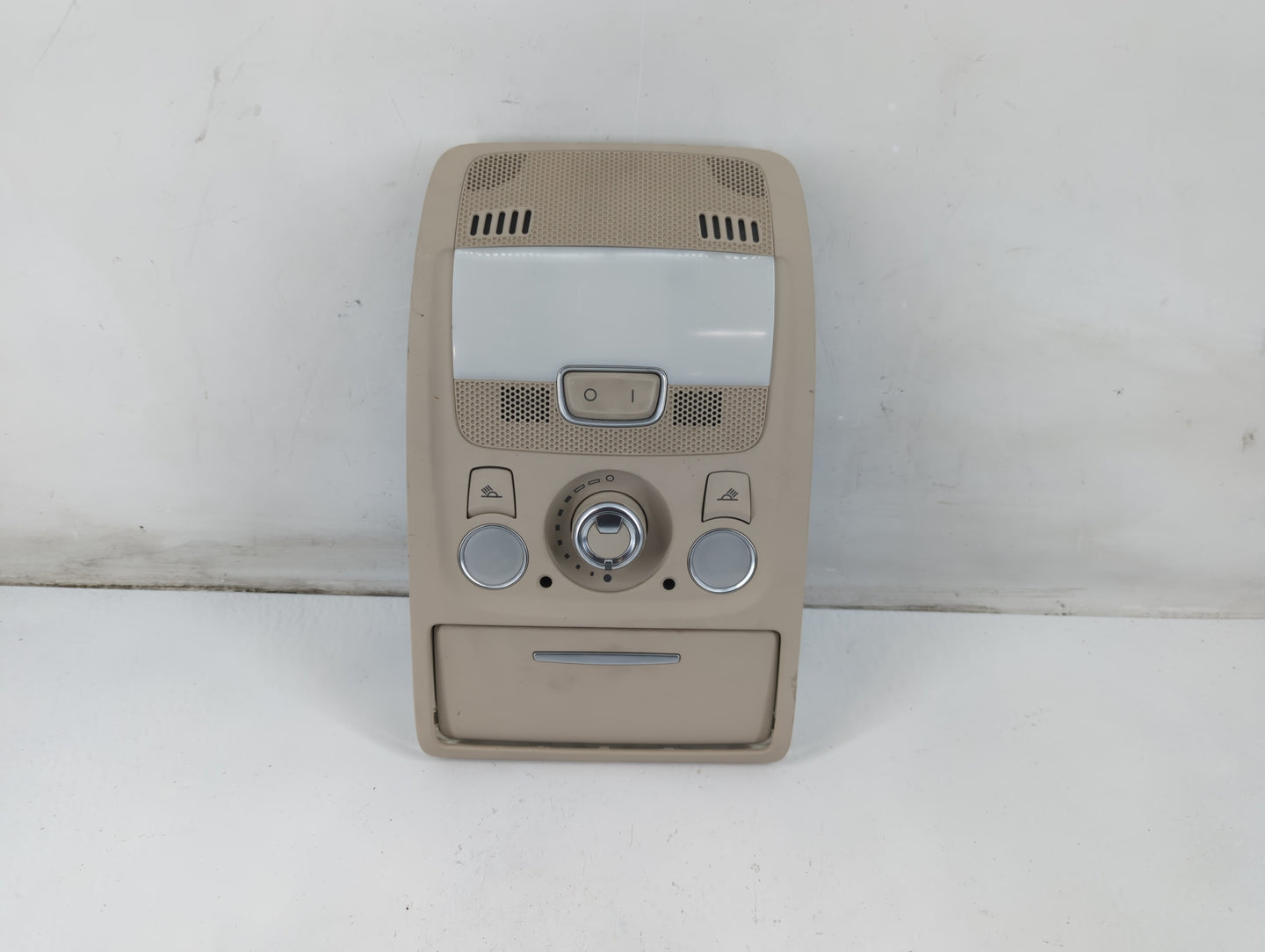 2009 Audi A4 Overhead Roof Console - Oemusedautoparts1.com