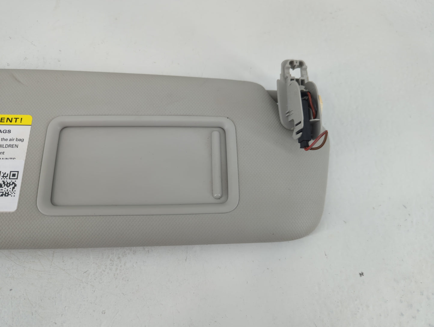2009-2012 Audi A4 Sun Visor Shade Replacement Passenger Right Mirror Fits Fits 2009 2010 2011 2012 OEM Used Auto Parts - Oem