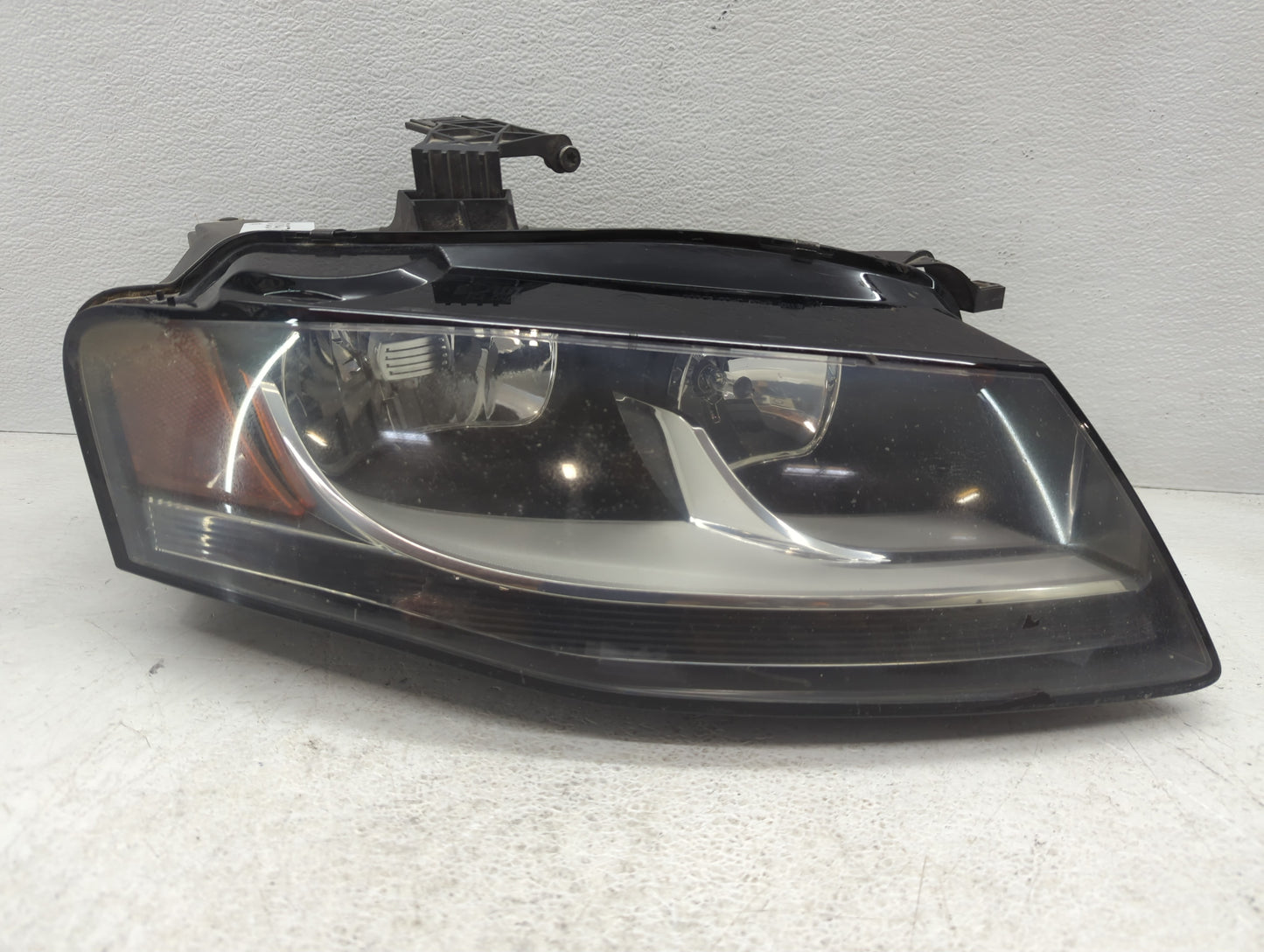 2009-2012 Audi A4 Passenger Right Oem Head Light Headlight Lamp - Oemusedautoparts1.com