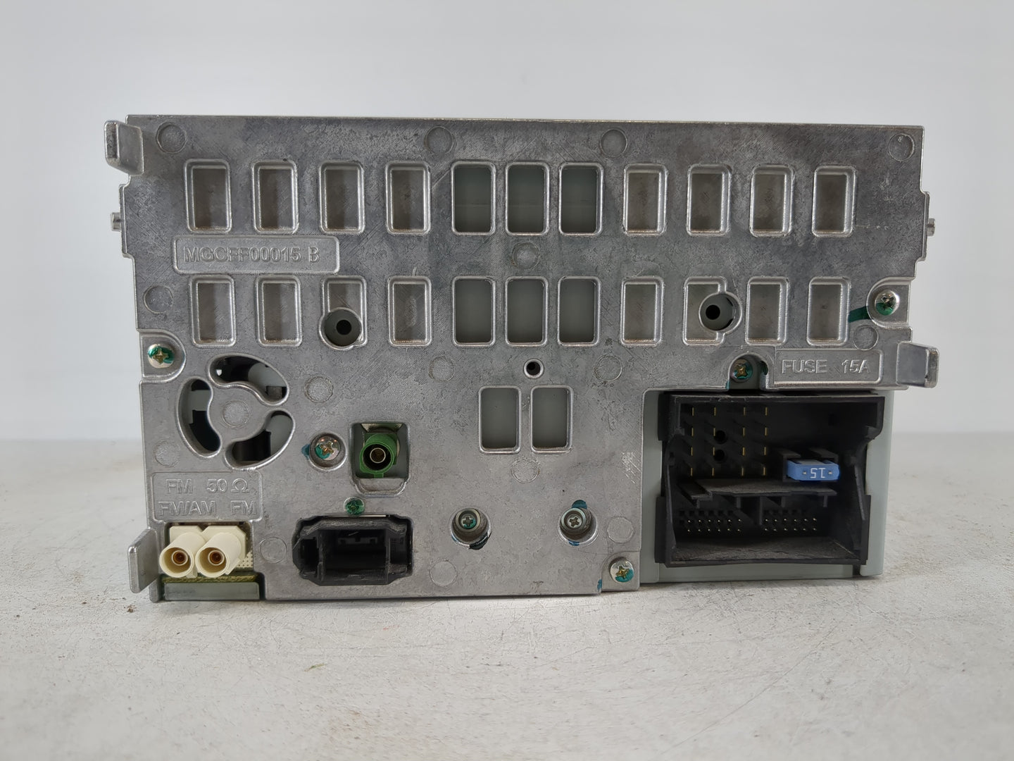 2009 Audi A4 Radio AM FM Cd Player Receiver Replacement P/N:8T1 035 186 R Fits OEM Used Auto Parts - Oemusedautoparts1.com