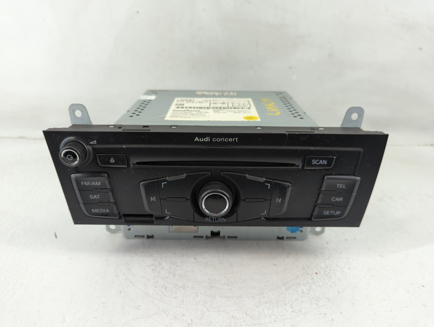2009 Audi A4 Radio AM FM Cd Player Receiver Replacement P/N:8T1 035 195 Fits OEM Used Auto Parts - Oemusedautoparts1.com
