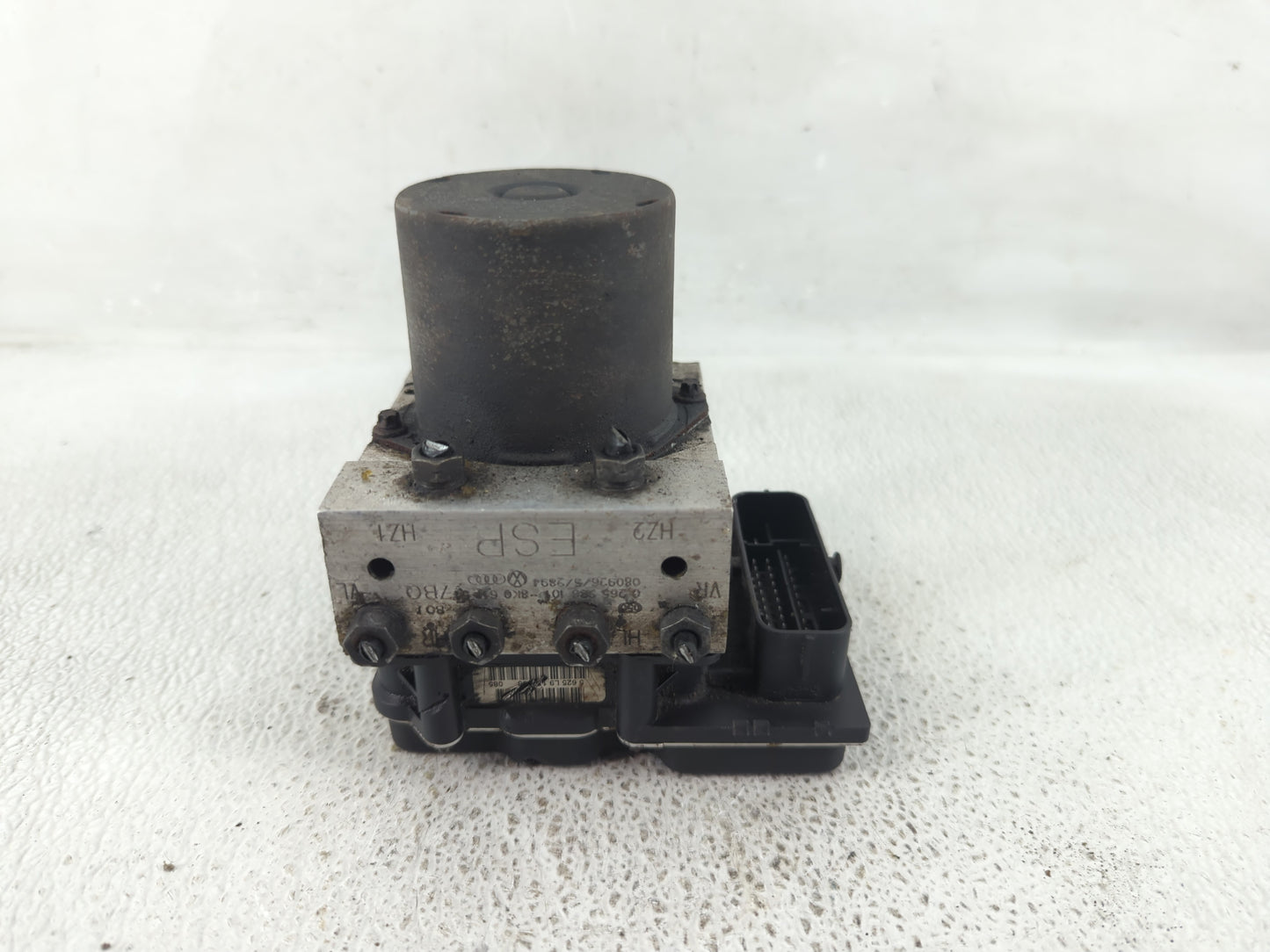 2007-2009 Audi A4 ABS Pump Control Module Replacement P/N:8K0 614 507 BQ 0 265 950 959 Fits Fits 2007 2008 2009 OEM Used Aut