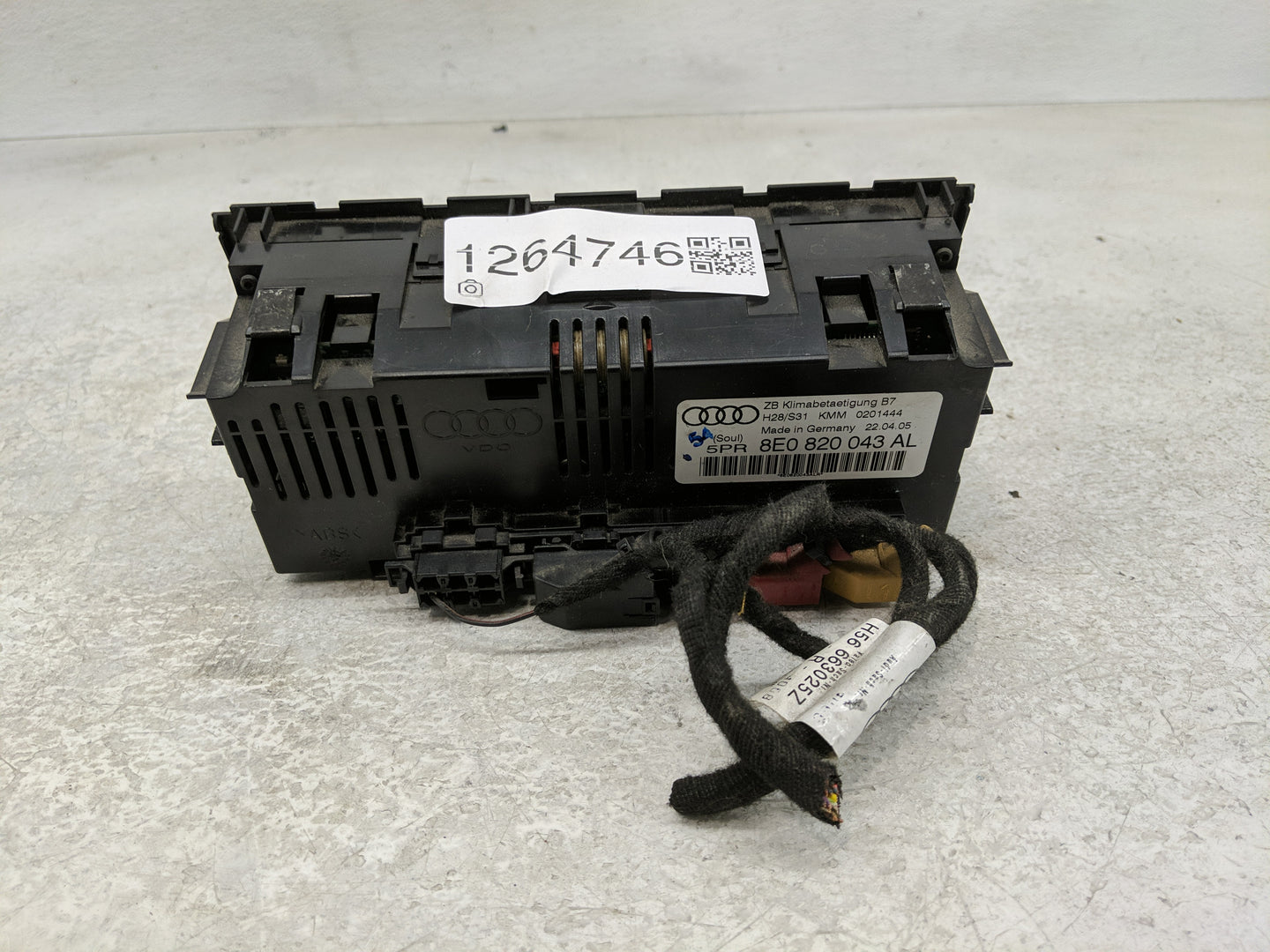 2005-2009 Audi A4 Climate Control Module Temperature AC/Heater Replacement P/N:8E0 820 043 AL Fits Fits 2005 2006 2007 2008 