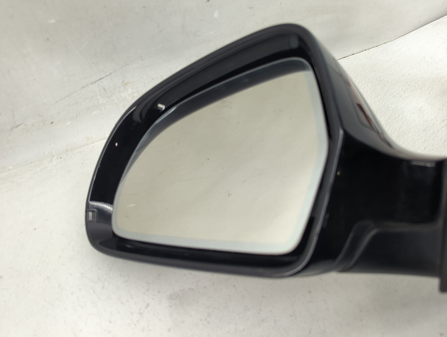2009 Audi A4 Side Mirror Replacement Driver Left View Door Mirror Fits OEM Used Auto Parts - Oemusedautoparts1.com
