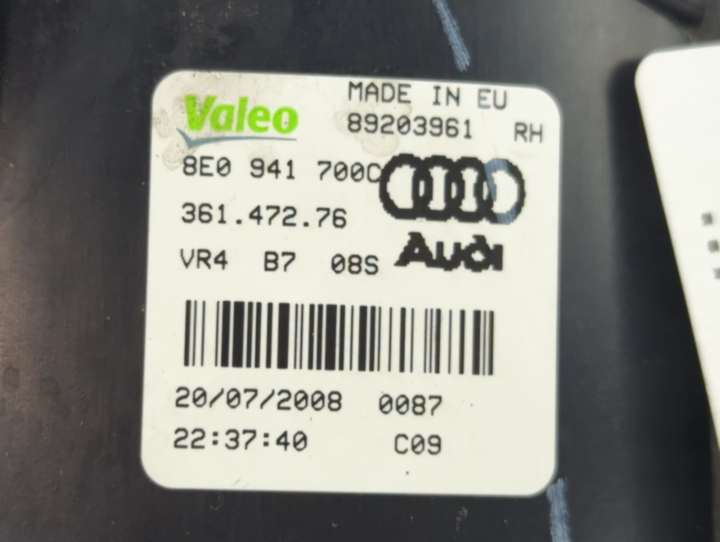 2005-2009 Audi A4 Passenger Right Oem Fog Light Lamp - Oemusedautoparts1.com