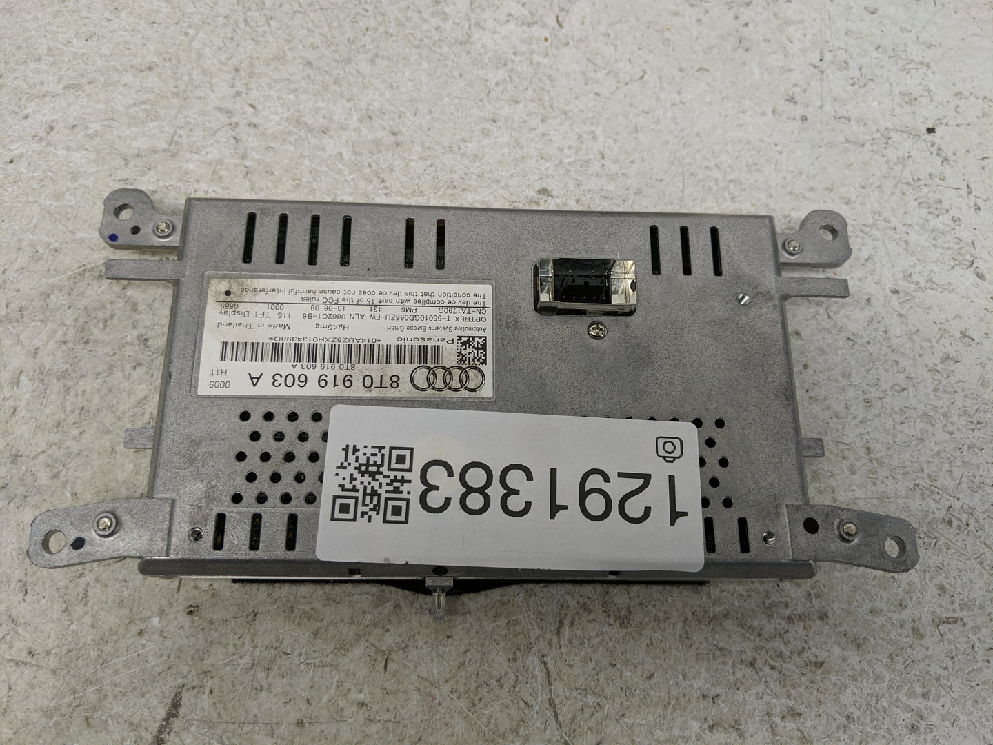 2009-2016 Audi A4 Information Display Screen - Oemusedautoparts1.com