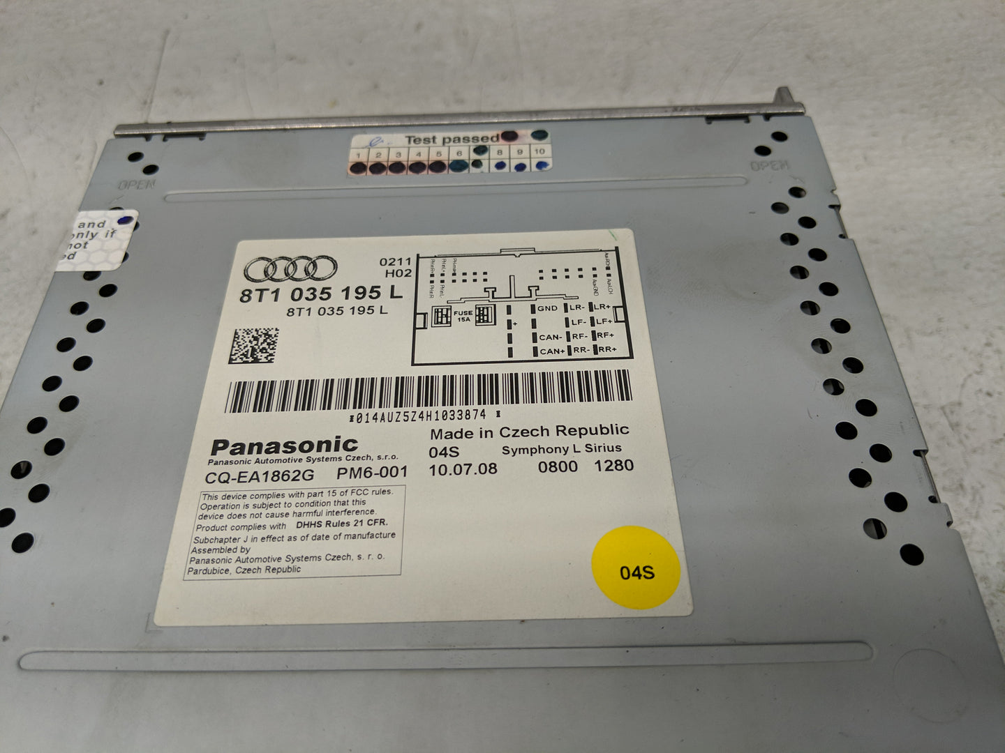 2009 Audi A4 Radio AM FM Cd Player Receiver Replacement P/N:8T1 035 195 L Fits OEM Used Auto Parts - Oemusedautoparts1.com