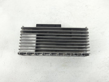 2009-2010 Audi A4 Radio AM FM Cd Player Receiver Replacement P/N:8T0 035 223 AB Fits Fits 2009 2010 OEM Used Auto Parts - Oe