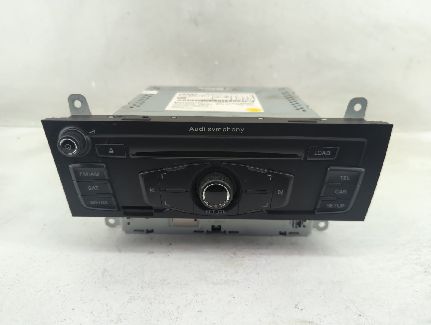 2009 Audi A4 Radio AM FM Cd Player Receiver Replacement P/N:8T1 035 195 L Fits OEM Used Auto Parts - Oemusedautoparts1.com