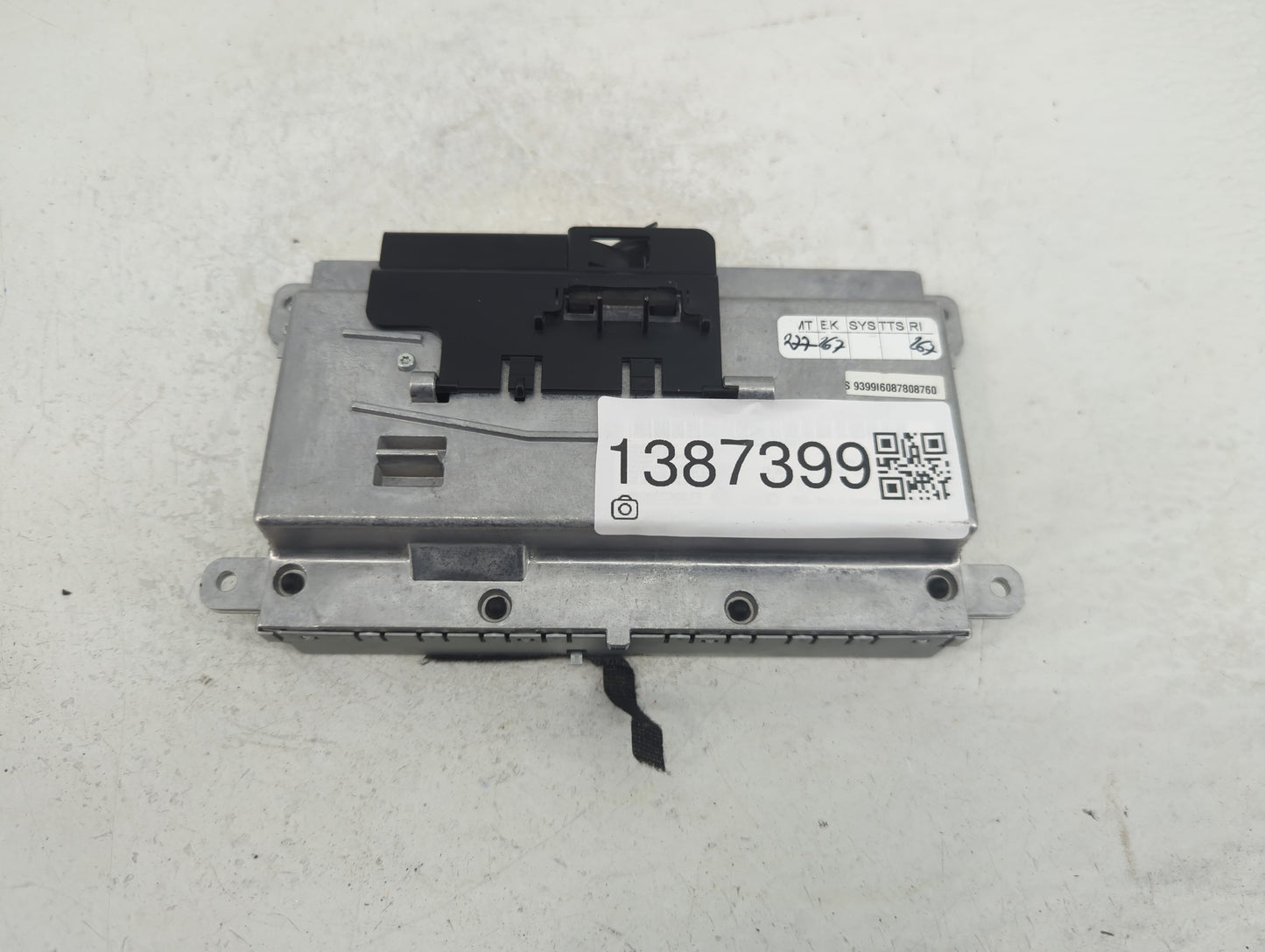 2005-2009 Audi A4 Information Display Screen - Oemusedautoparts1.com