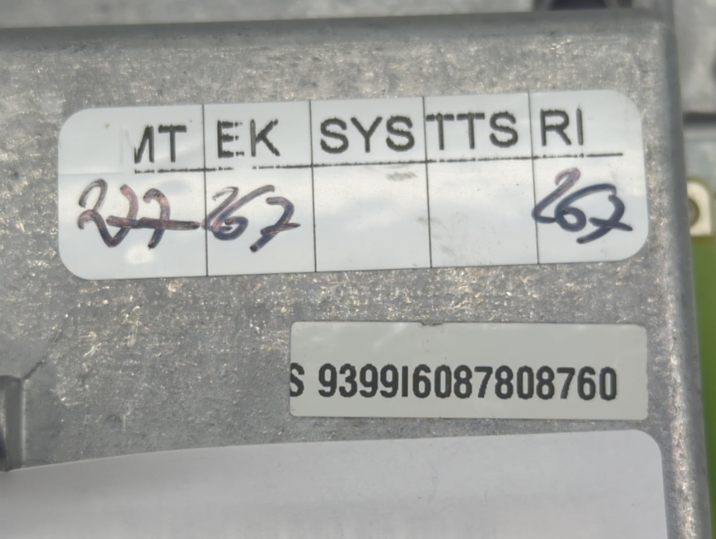 2005-2009 Audi A4 Information Display Screen - Oemusedautoparts1.com